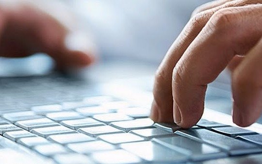 Lanzan una plataforma web para que adultos terminen sus estudios