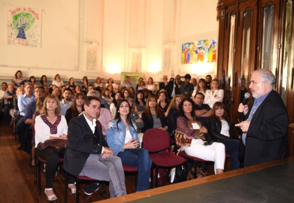 Una plataforma web ayudará a más de 3 millones de adultos a terminar los estudios