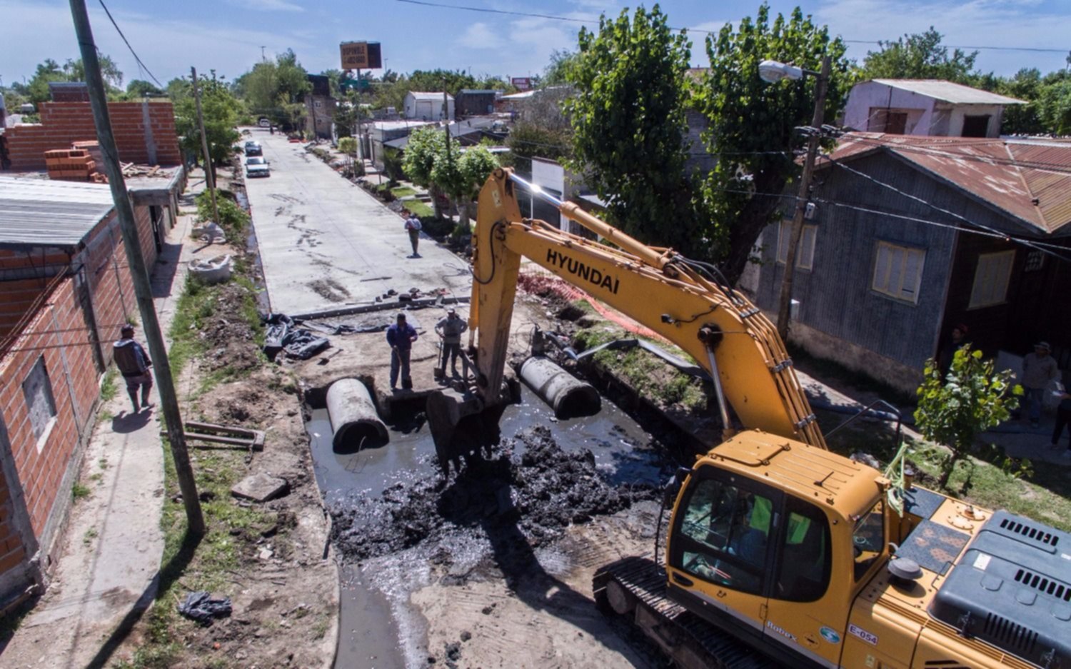 Etapa final de las obras hídricas en Villa Alcira y Villa Luján