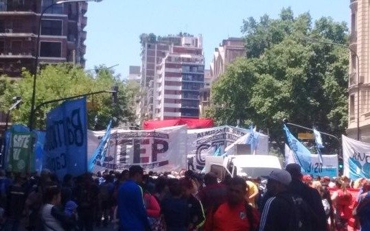 Movimientos sociales protestaron frente al Ministerio de Seguridad por la muerte de Nahuel