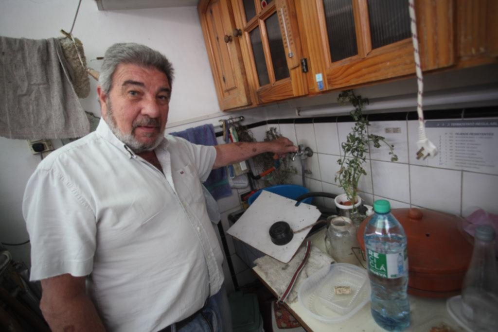 Se acerca el verano y la falta de agua se acentúa en los barrios