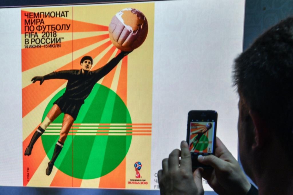 La emblemática imagen de Lev Yashin se “instaló” en Moscú