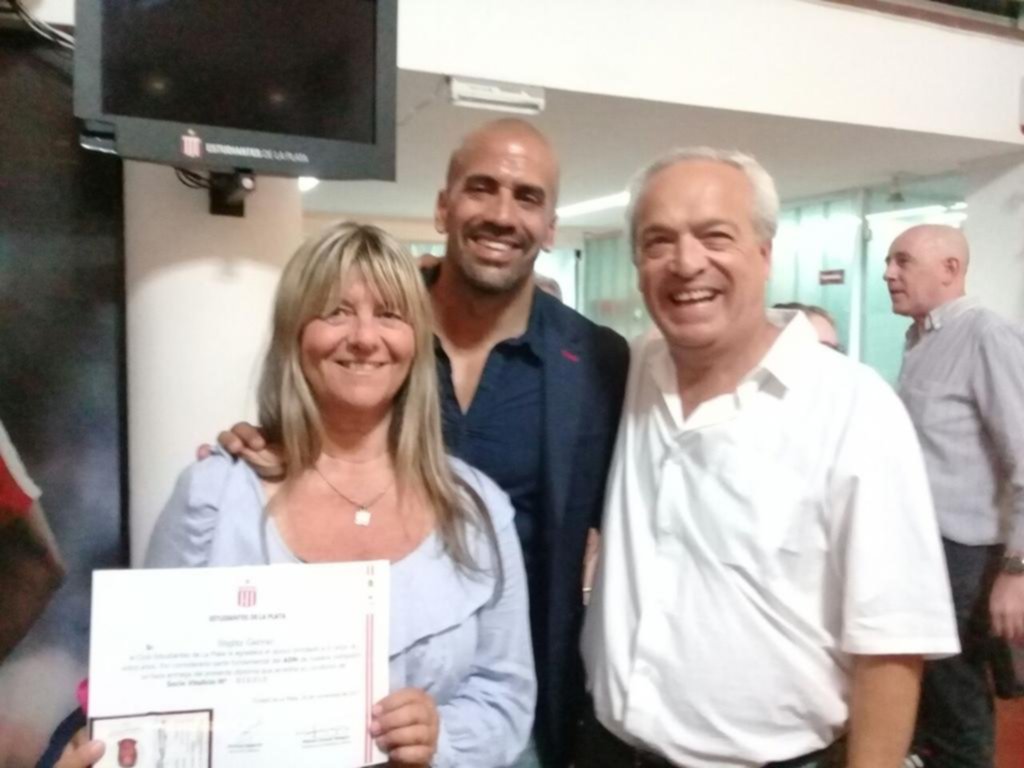 Fiesta en la Sede con diplomas a los socios Vitalicios