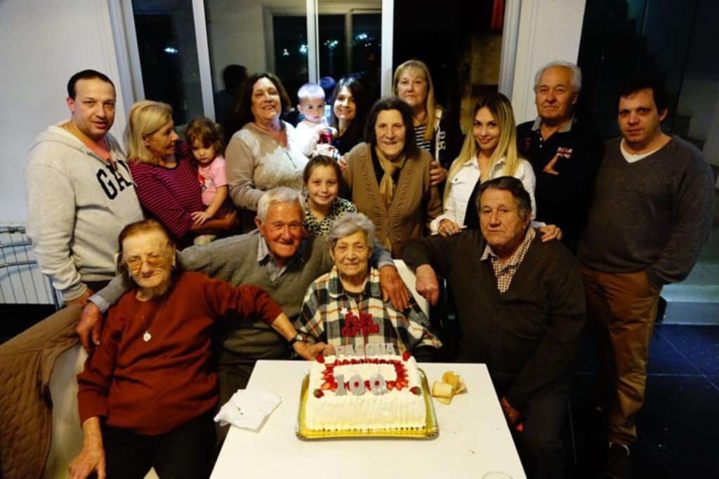 Lucha y familia, motores de una vecina de City Bell para festejar los 100 años