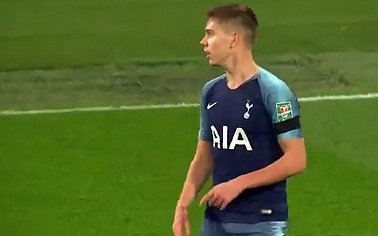 Con un video, Tottenham destacó la gran labor de Foyth contra West Ham