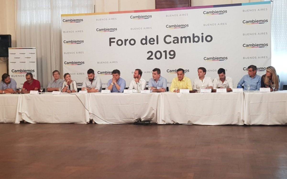 Candidatos a intendentes bonaerenses de Cambiemos se reunieron en Pehuajó