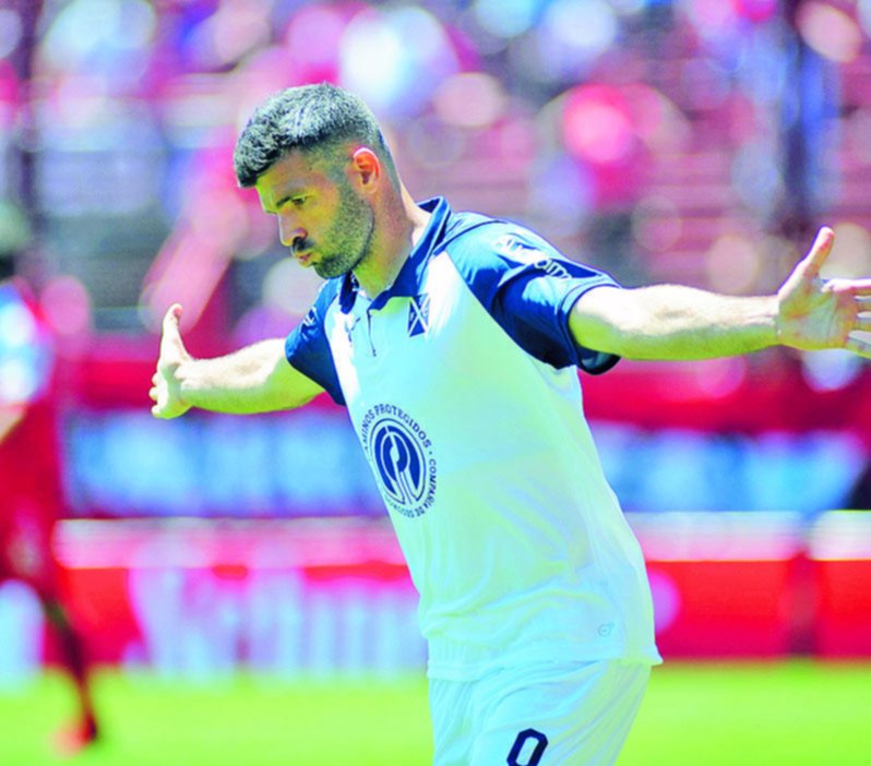 De la mano del Puma, el Rojo regresó a la victoria frente a un Argentinos que no levanta