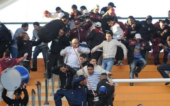 Sigue sin atacarse a la raíz del problema de la violencia en el fútbol