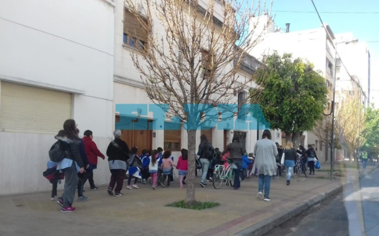 Amenazas de bomba: la comunidad del Normal 1 se reunió con el fiscal