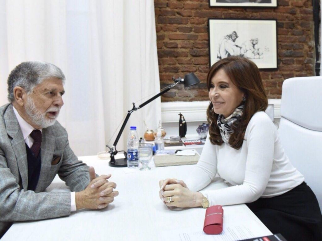 El juez Casanello dictó falta de mérito a Cristina en la causa por la Ruta del dinero K
