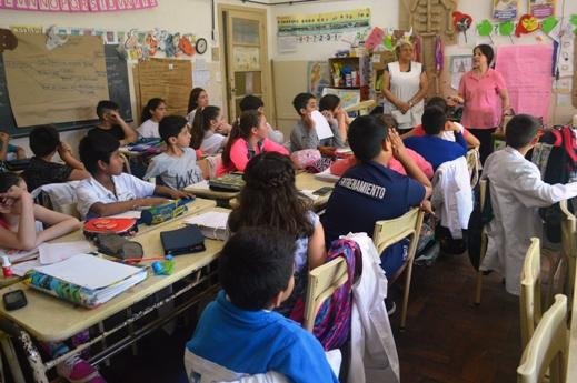 Investigadores locales “siembran ciencia” en las escuelas públicas