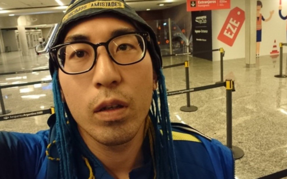 Una japonés de Boca viajó para ver el partido pero tuvo que volver a su país