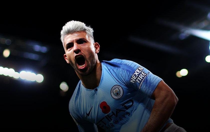 Agüero hizo un gol en el clásico de Manchester