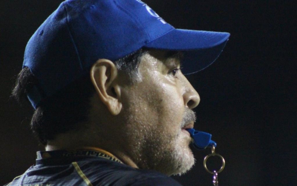 Maradona le volvió a pegar duro a Codesal: “Es un ladrón y por su culpa lloré mucho”