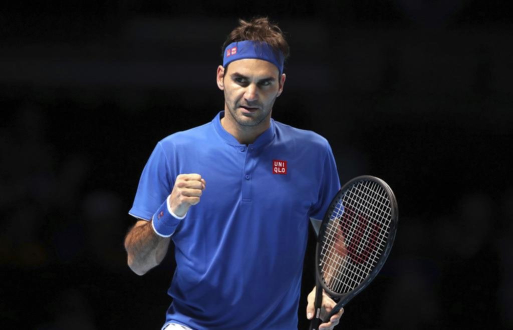 Federer siguió por el buen camino y se metió en semis