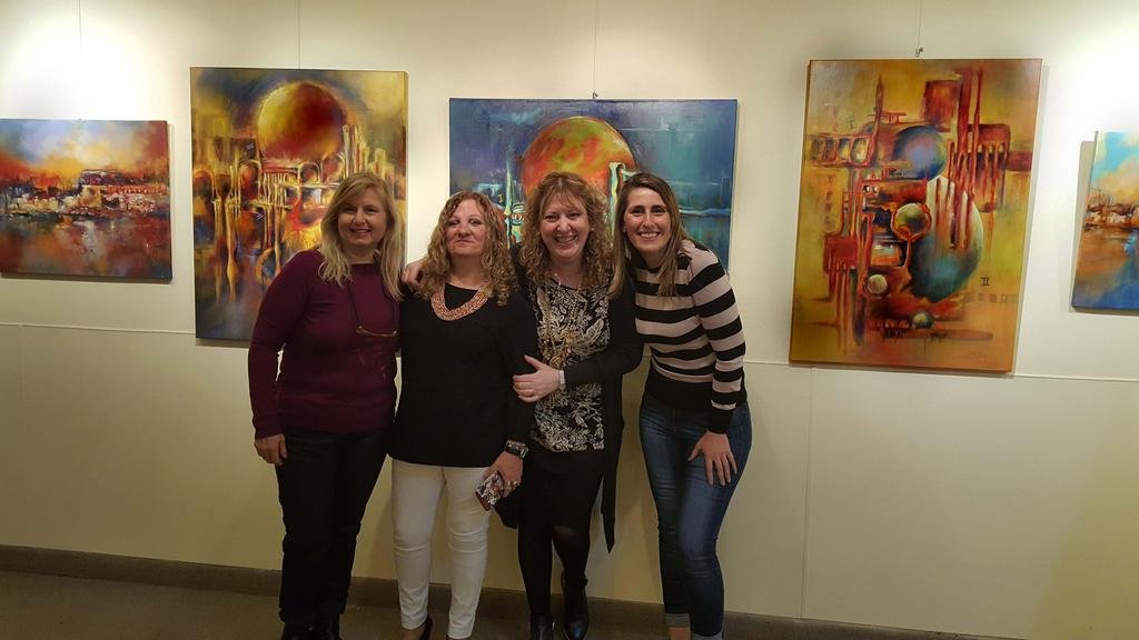 Muestra de pinturas sobre “La dialéctica del color”