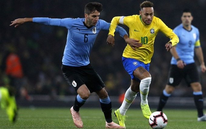 Brasil le ganó en Londres a Uruguay con un penal de Neymar