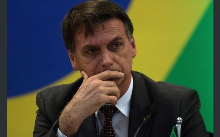 Bolsonaro asegura que los médicos cubanos en Brasil son "esclavos"