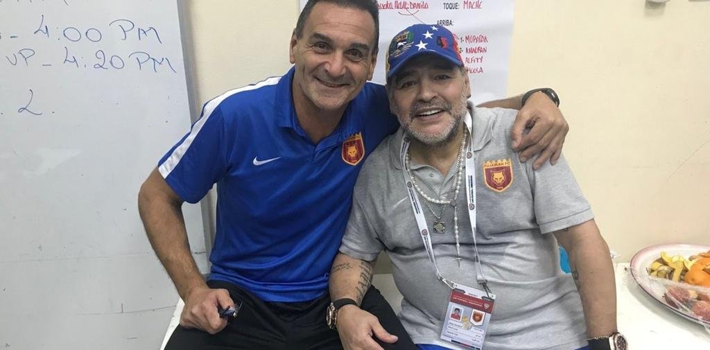 “Maradona está preparado para dirigir la Selección”