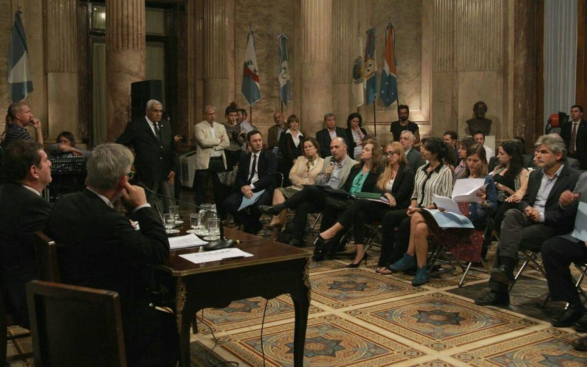 Primera reunión de la bicameral tras el hallazgo del submarino