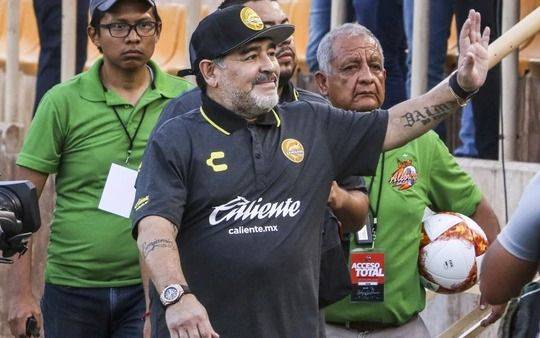 La estrella mundial que llevaría Maradona para jugar en Dorados de México