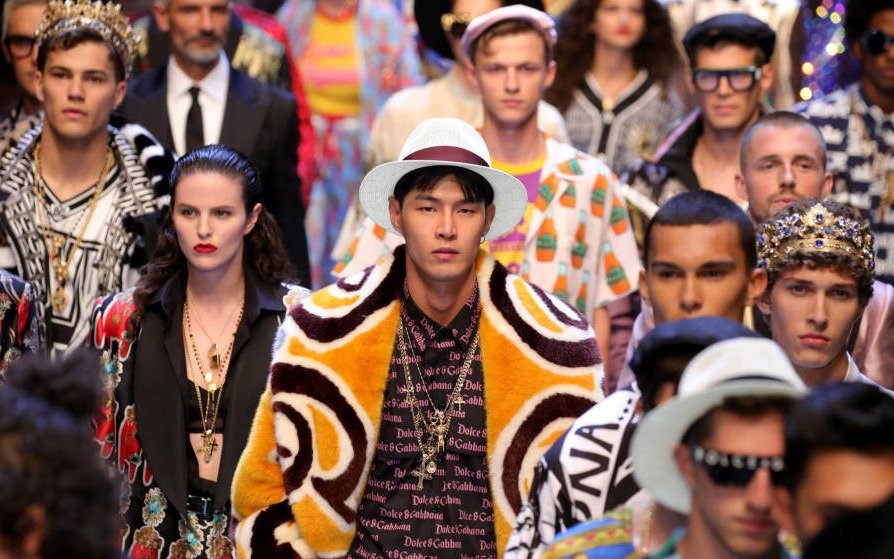 Dolce & Gabbana cancela un desfile en China tras videos considerados racistas 