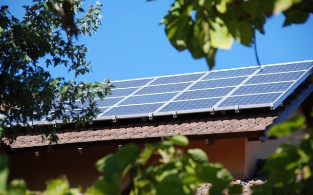 Impulsan beneficios para la instalación de paneles solares