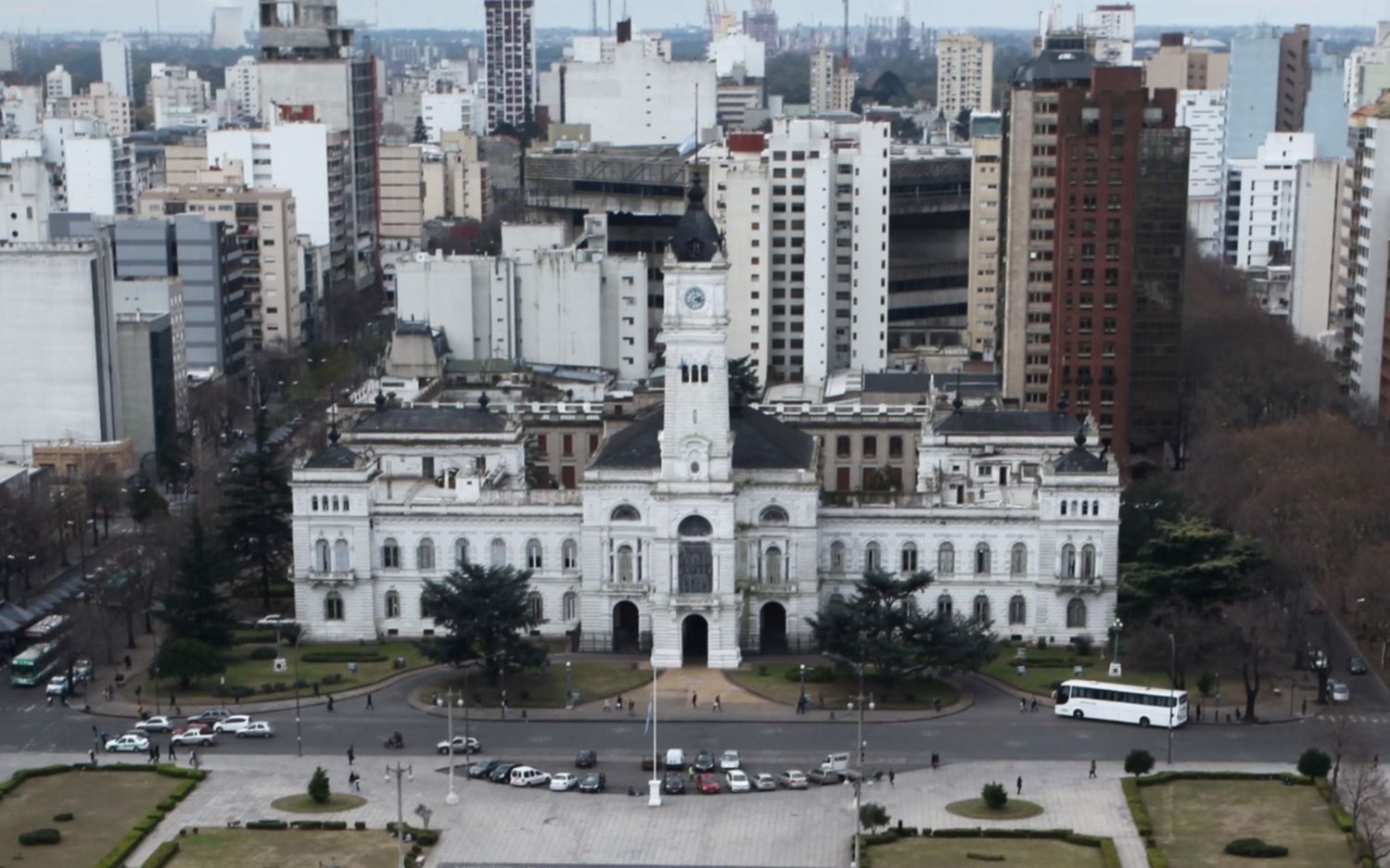 El Municipio otorgó otro 5 por ciento de aumento salarial a municipales