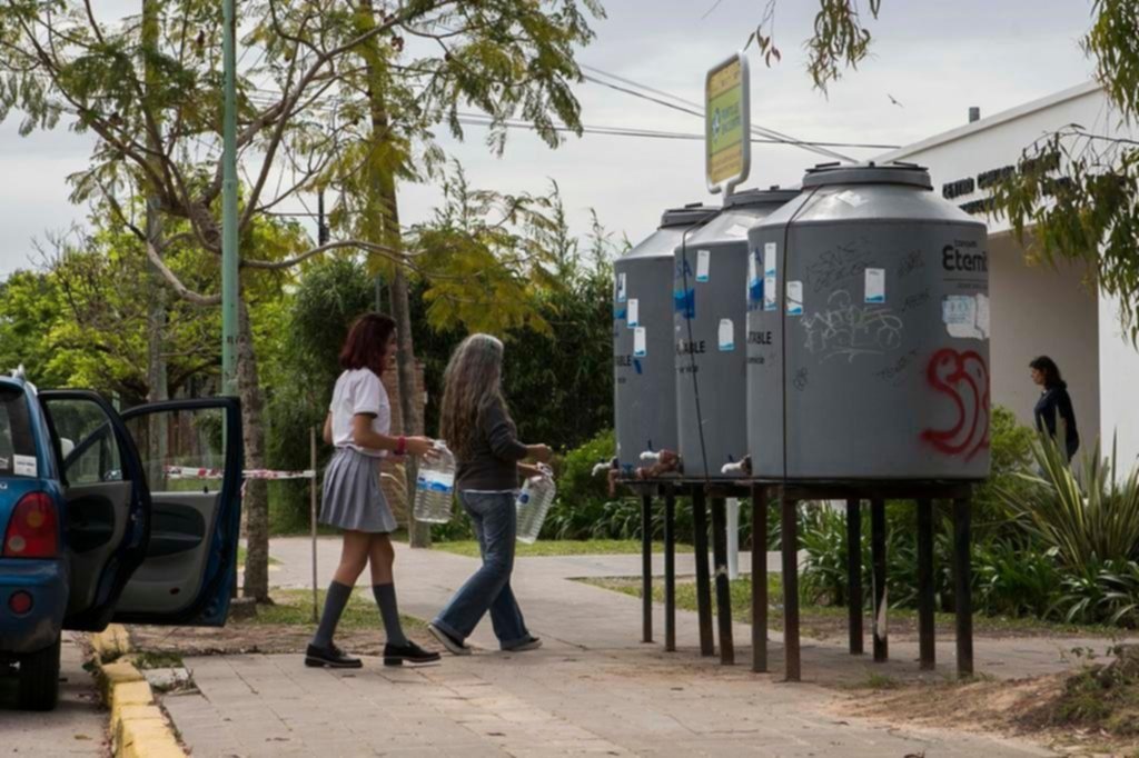 El agua potable es un bien de lujo para los vecinos de Villa Castells