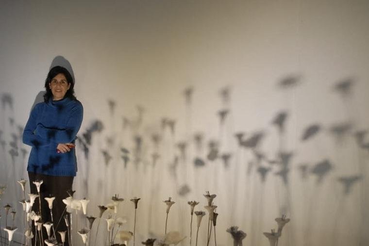 Muestra de artista local por el día Internacional de la no violencia contra las mujeres