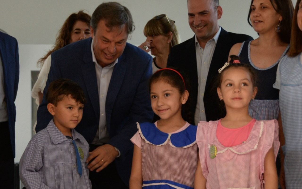 Cascallares inauguró un nuevo jardín de infantes en Almirante Brown