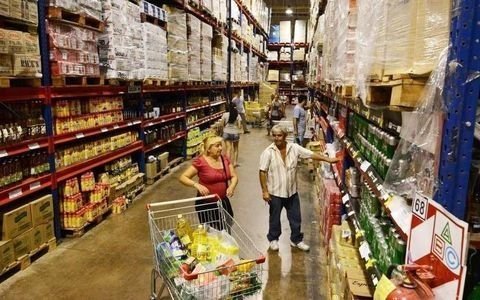 Mayoristas ponen el foco en varios productos de almacén y limpieza para hacer descuentos