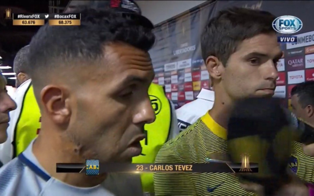Tevez: "Nos quieren obligar a jugar en estas condiciones"