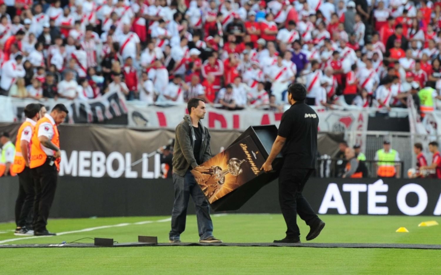 Con el pago de una multa levantarán la clausuran preventiva el estadio de River