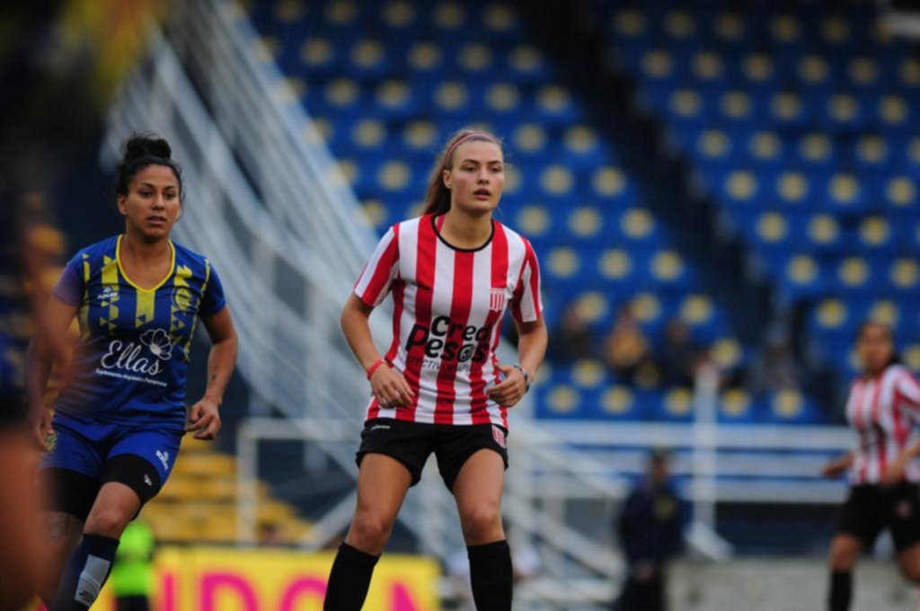 El femenino ahora va por su espacio en el Country