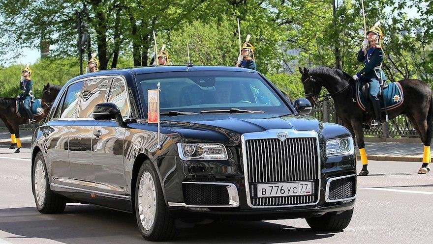 También Putin tiene lo suyo, el poderoso Aurus