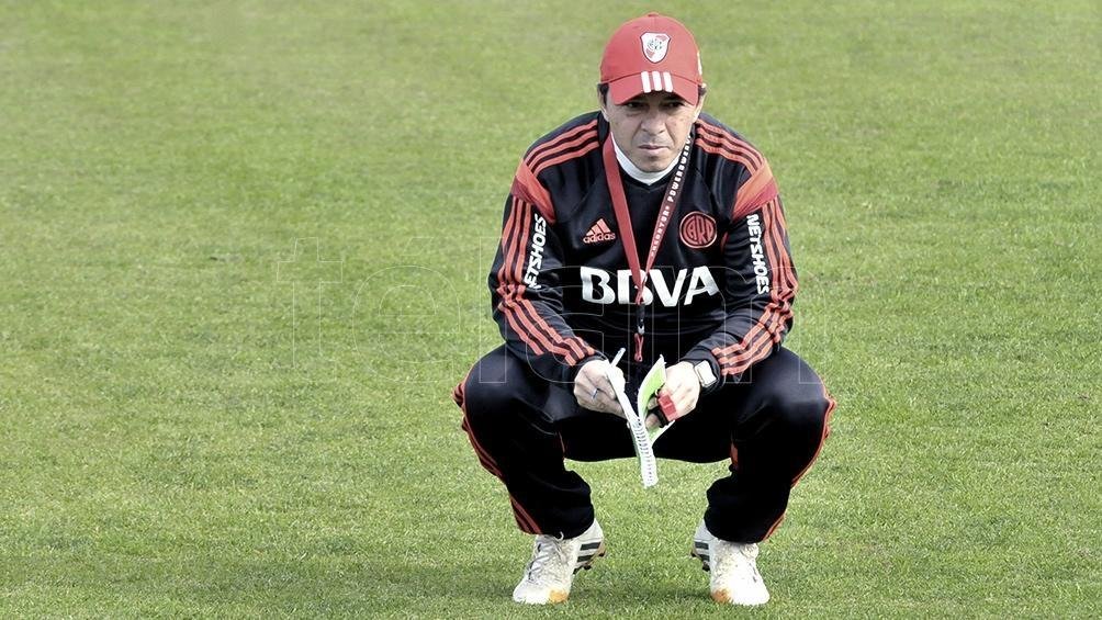 El plantel Millonario llegó en silencio