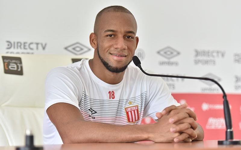 “Mis características me dan para jugar en el fútbol argentino”