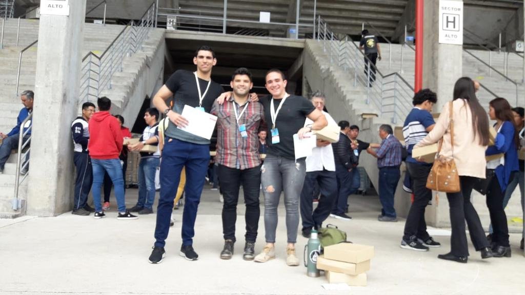 Dos alumnos ensenadenses se colgaron la medalla de oro en las Olimpiadas de Electromecánica