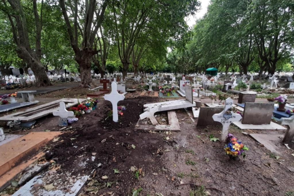 El Cementerio y la paradoja de ser un Patrimonio Histórico que no se cuida