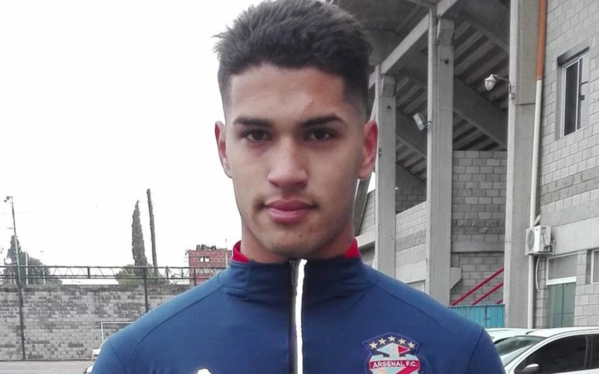 Conmoción: balearon a un jugador de Arsenal con una escopeta y perdió un ojo