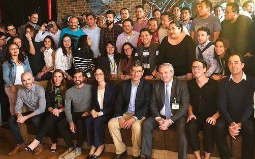 Alberto Fernández visitó la sede mexicana de una empresa argentina y ponderó su desarrollo