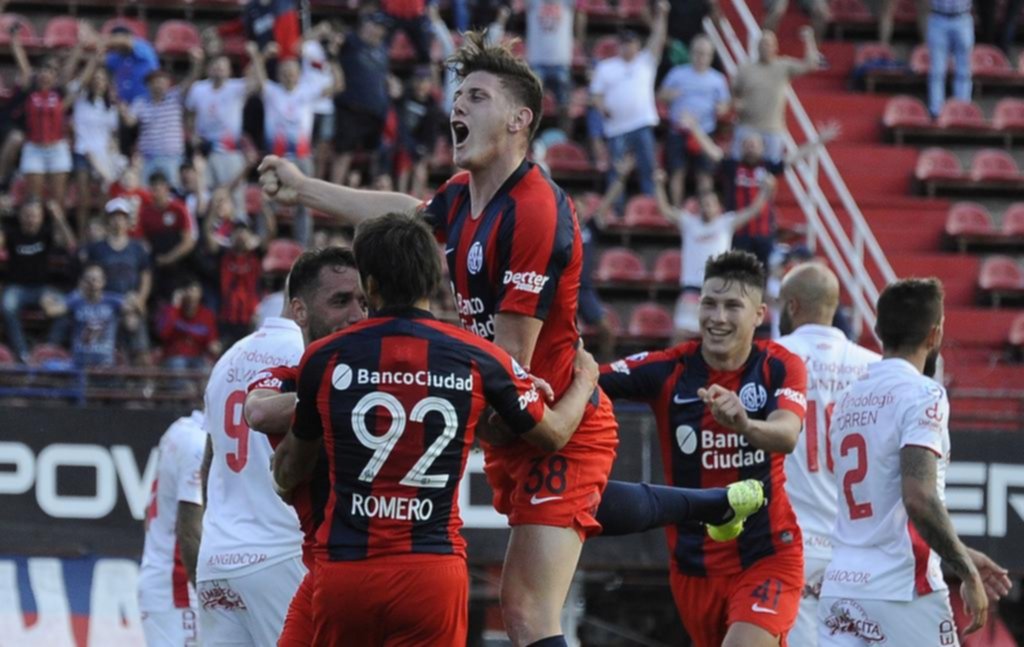 San Lorenzo necesitó solamente de un ratito para golear a Argentinos Juniors