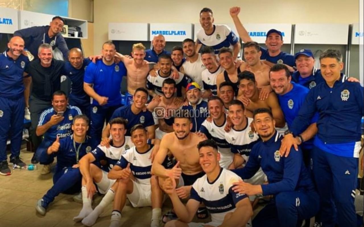 "De Estancia me sacan con Gendarmería", dijo Maradona