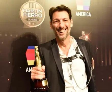 Tortonese: se puso un arnés y se fue de boca
