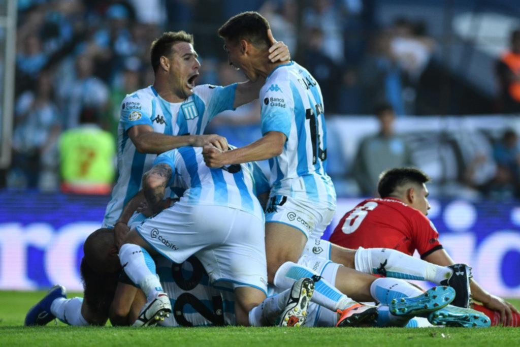 La Academia volvió a la victoria ante el Globo y se prendió otra vez en la parte alta de la tabla