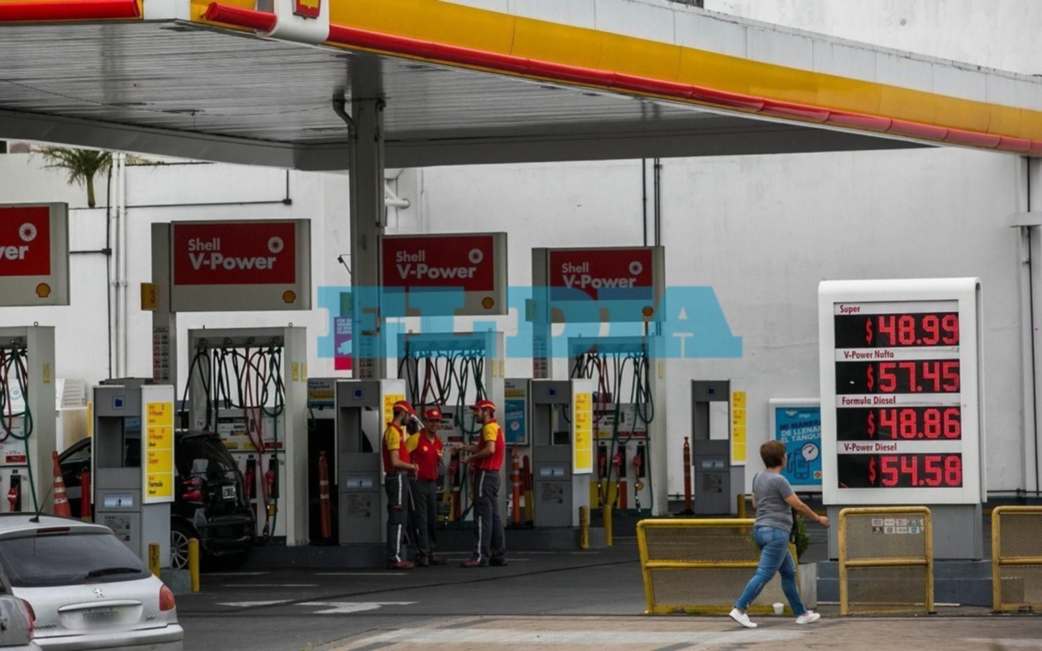 Preocupación ante un inminente aumento del precio de los combustibles