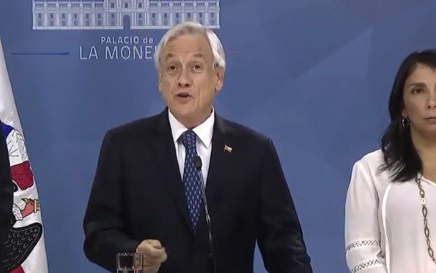 Piñera, tras los incidentes, pidió un acuerdo para la paz, la justicia y una nueva Constitución