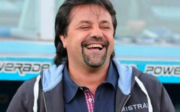 Caruso sobre la continuidad de Maradona: "Le diría que se quede,  le costó mucho dirigir en Argentina"