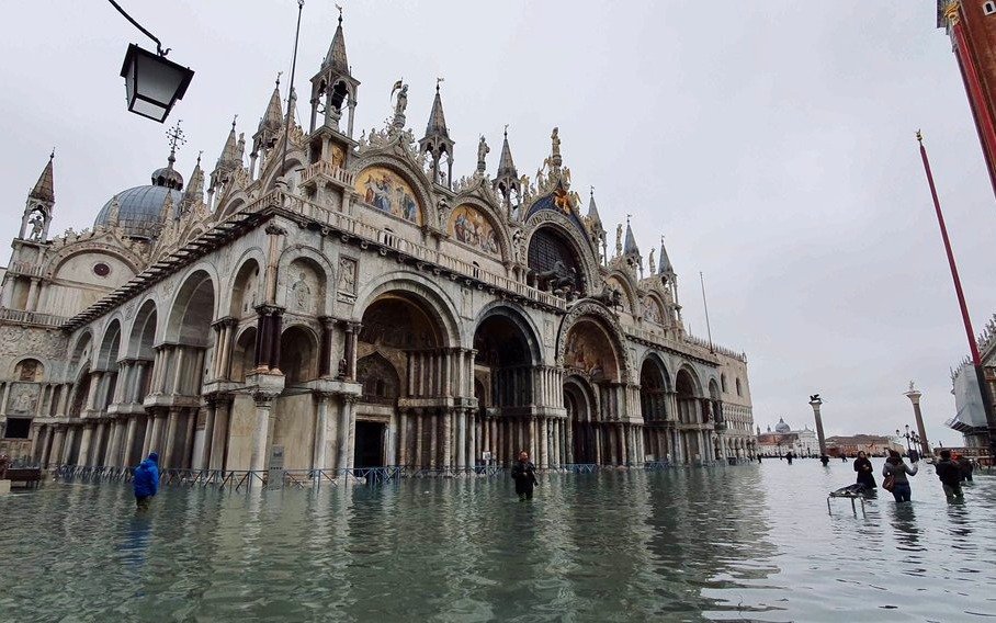 Venecia comienza a volver a la normalidad tras su peor inundación en más de medio siglo